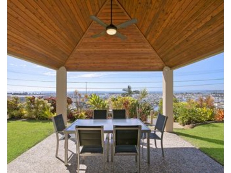 1/69 Wellington Street, Manly QLD 4179