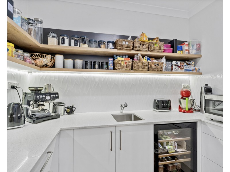 8 Wendy Close, Thornlands QLD 4164