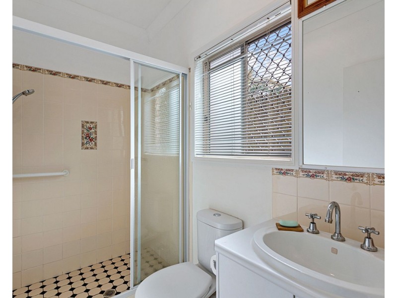 9 Newlands Street, Redland Bay QLD 4165