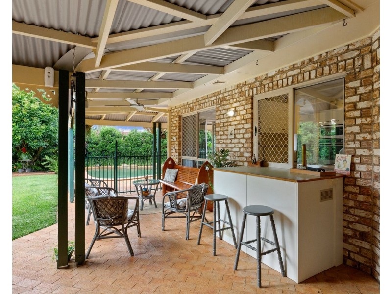 9 Newlands Street, Redland Bay QLD 4165