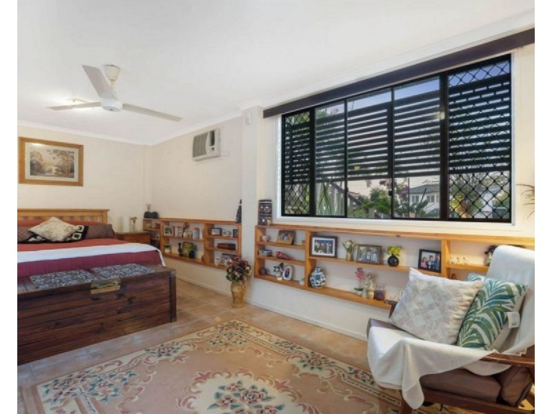 5A Moloii Crescent, Birkdale QLD 4159