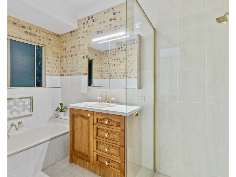 369-375 Schoeck Road, Sheldon QLD 4157