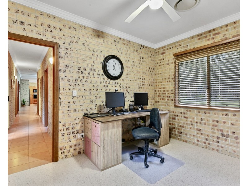 369-375 Schoeck Road, Sheldon QLD 4157