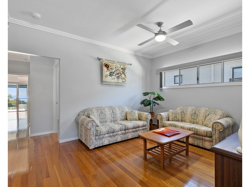 125 Mooroondu Road, Thorneside QLD 4158