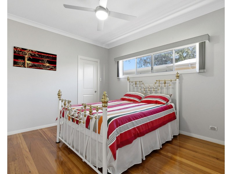 125 Mooroondu Road, Thorneside QLD 4158