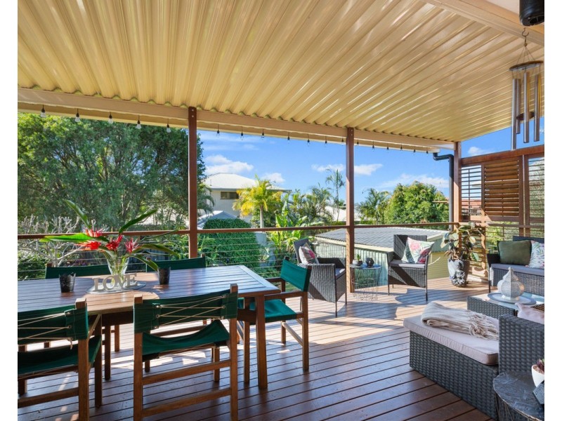 4 Albert Street, Victoria Point QLD 4165