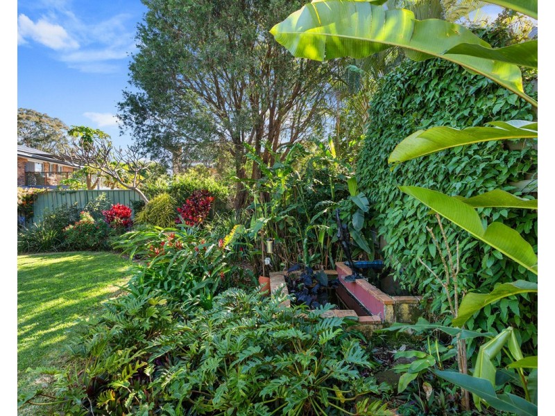 4 Albert Street, Victoria Point QLD 4165