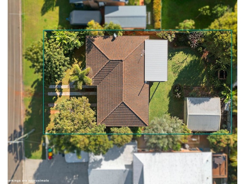 4 Albert Street, Victoria Point QLD 4165