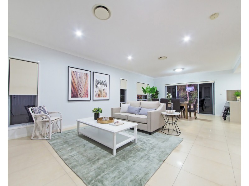 5 Pennington Street, Wakerley QLD 4154