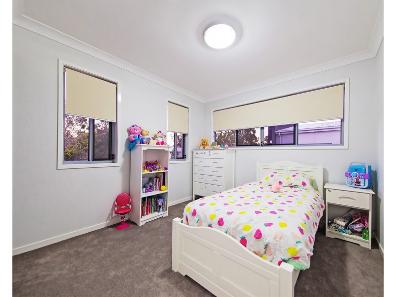 5 Pennington Street, Wakerley QLD 4154