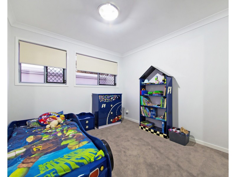 5 Pennington Street, Wakerley QLD 4154