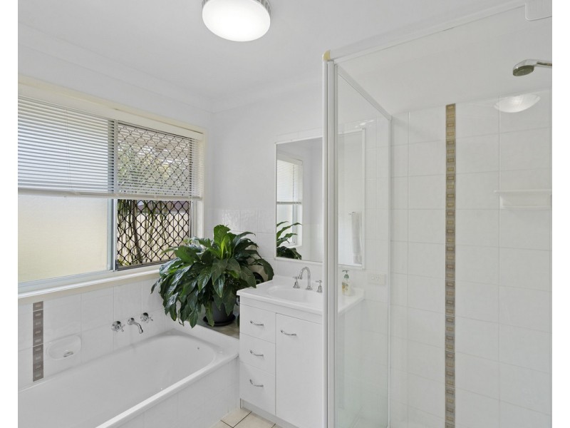 1 Sylvia Court, Capalaba QLD 4157