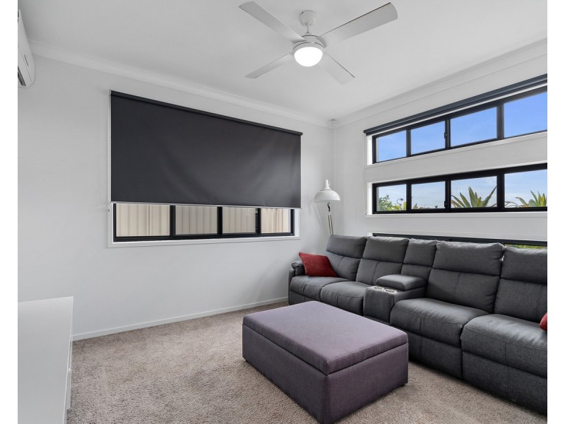 150 Bankswood Drive, Redland Bay QLD 4165