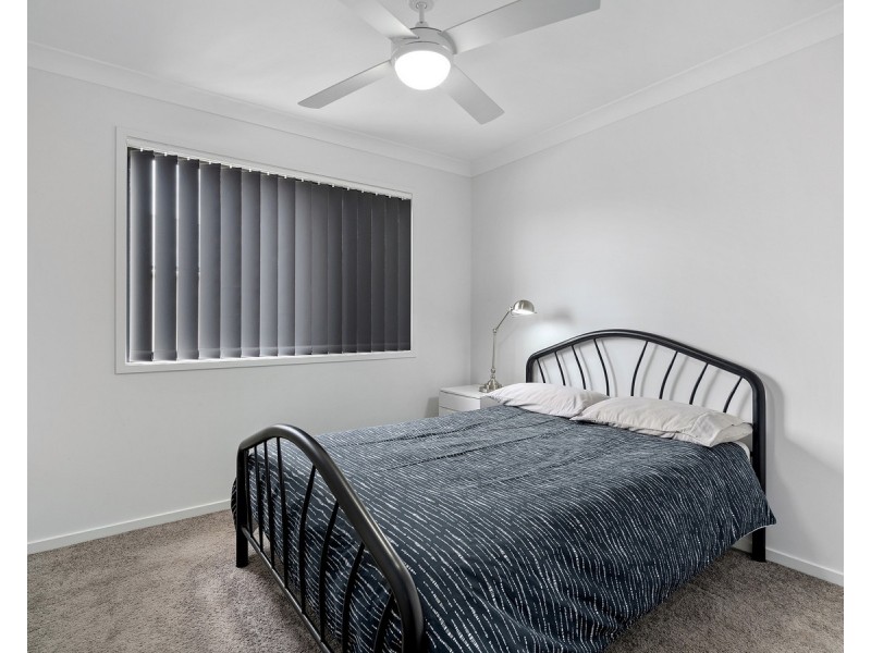 150 Bankswood Drive, Redland Bay QLD 4165