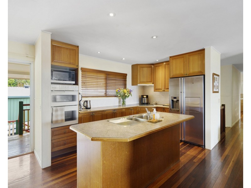 2 Oak Street, Ormiston QLD 4160