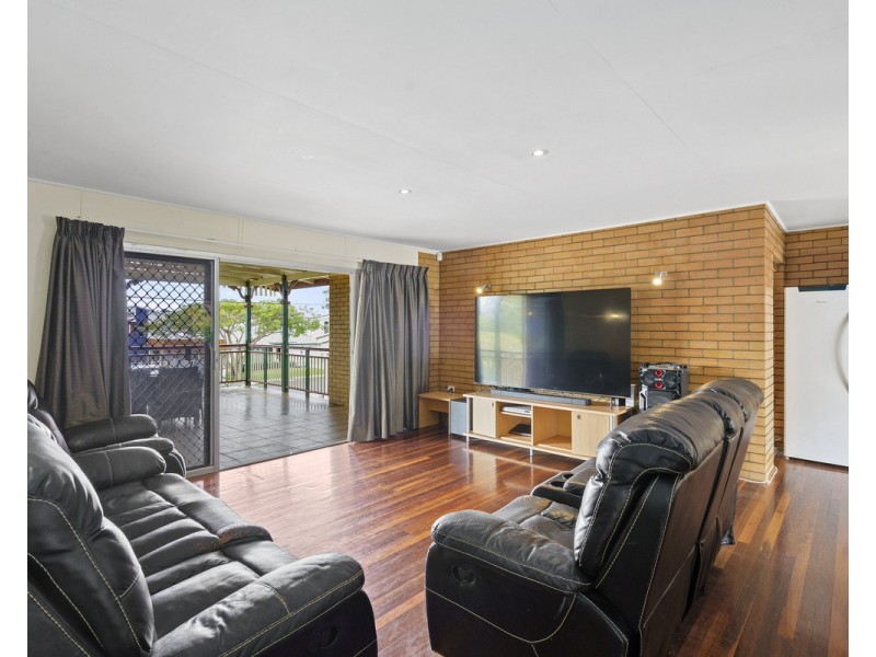 2 Oak Street, Ormiston QLD 4160