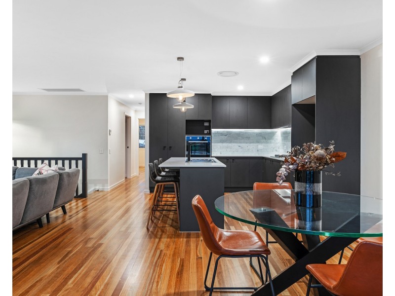 62 Mooroondu Road, Thorneside QLD 4158