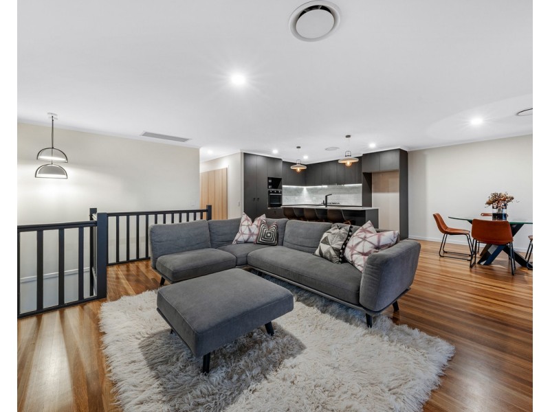 62 Mooroondu Road, Thorneside QLD 4158