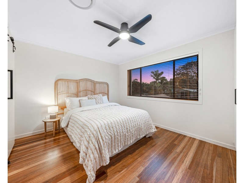 62 Mooroondu Road, Thorneside QLD 4158