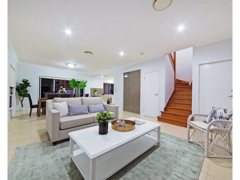 5 Pennington Street, Wakerley QLD 4154