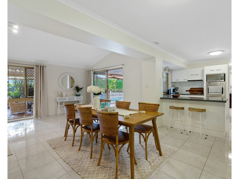 6 Balsa Court, Victoria Point QLD 4165