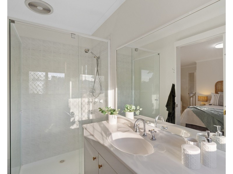 6 Balsa Court, Victoria Point QLD 4165