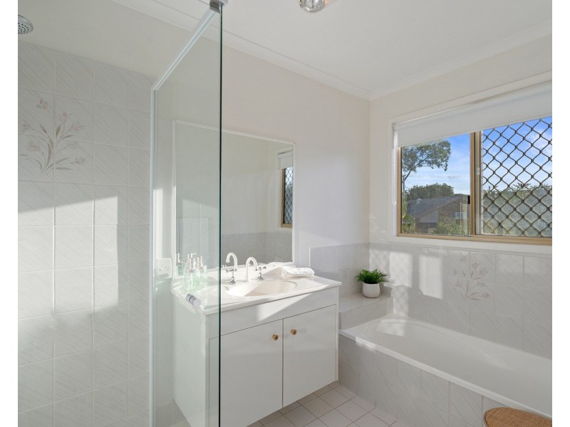 6 Balsa Court, Victoria Point QLD 4165