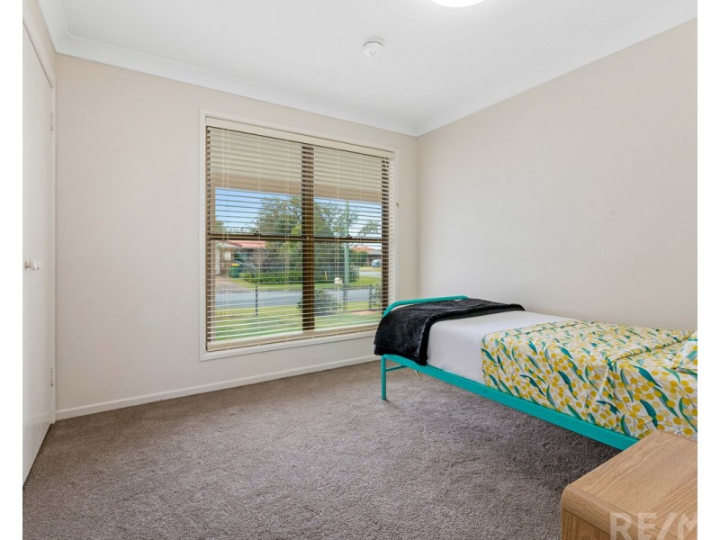 7 Kathleen Crt, Cleveland QLD 4163