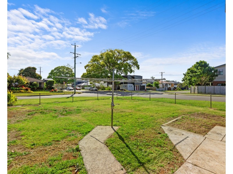 36 Peel Street, Redland Bay QLD 4165