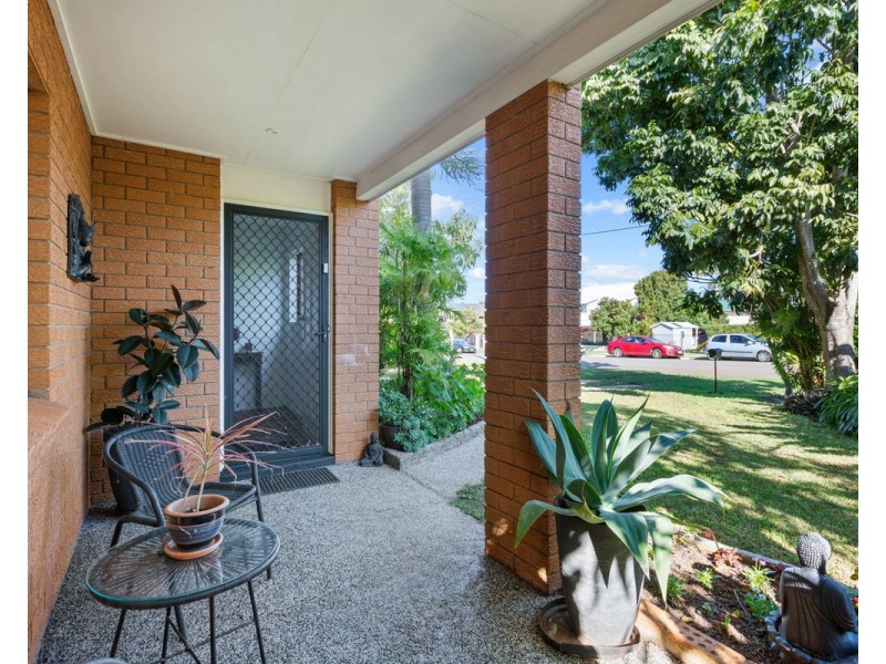 4 Albert Street, Victoria Point QLD 4165