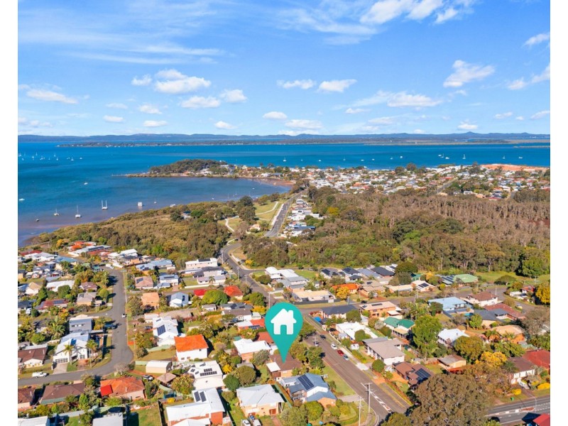 4 Albert Street, Victoria Point QLD 4165