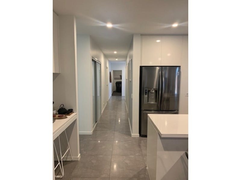 63 Ravenbourne Circuit, Capalaba QLD 4157