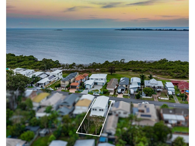 62 Mooroondu Road, Thorneside QLD 4158