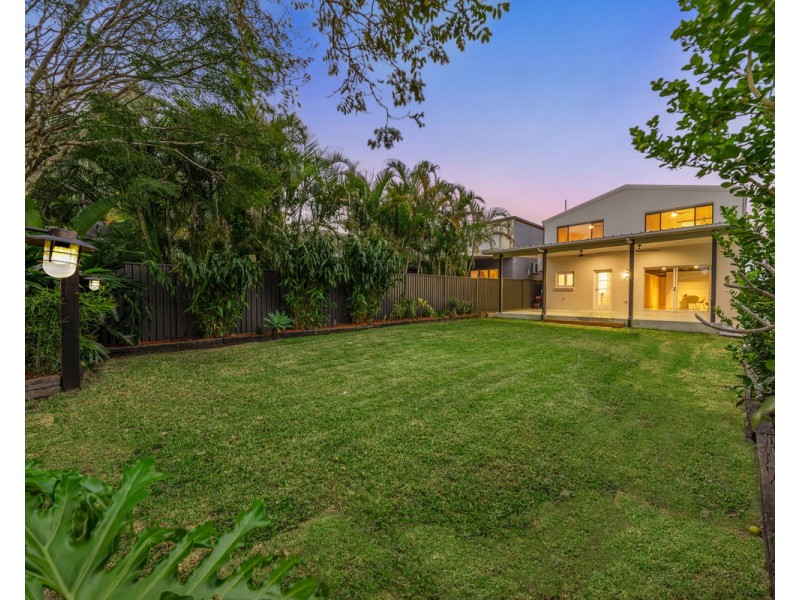 62 Mooroondu Road, Thorneside QLD 4158