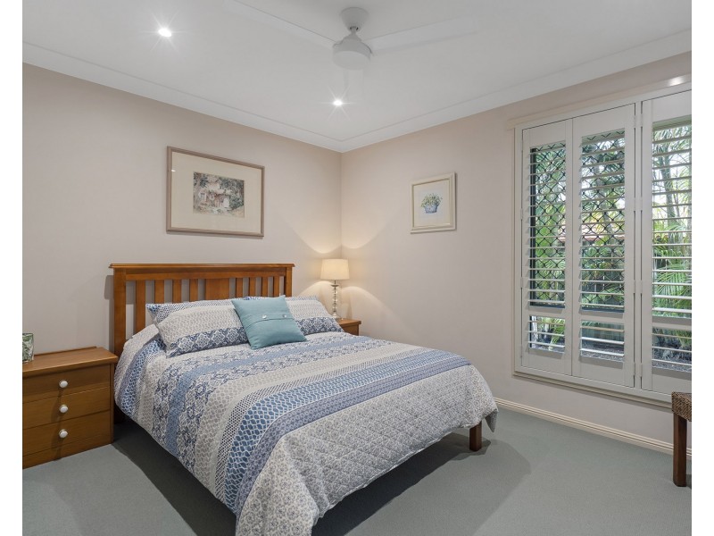 4 Hilary Avenue, Redland Bay QLD 4165