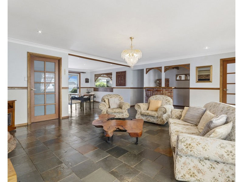 6 Canaipa Court, Victoria Point QLD 4165