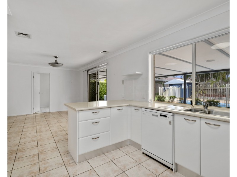 11 Glover Drive, Alexandra Hills QLD 4161