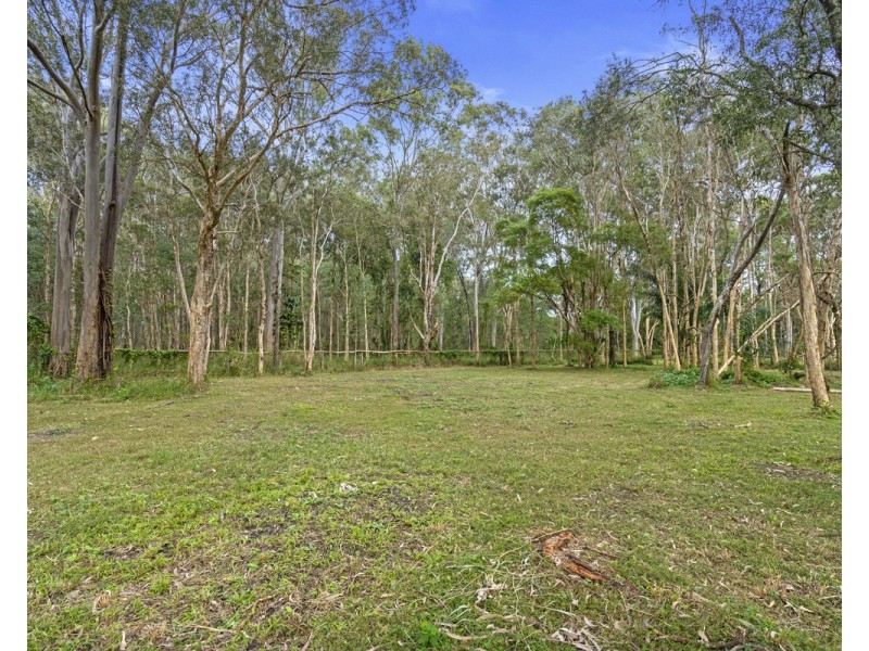 41 Pear Street, Redland Bay QLD 4165