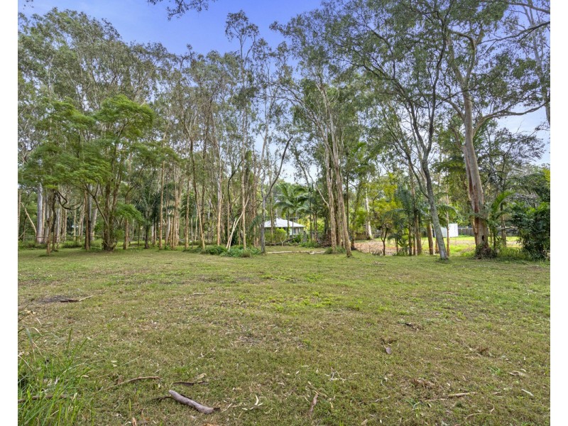 41 Pear Street, Redland Bay QLD 4165