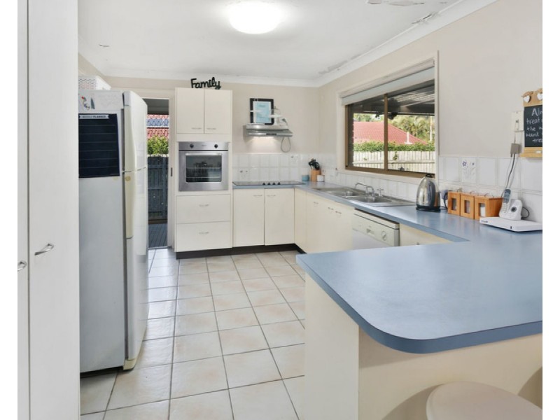 54 Beach Street, Cleveland QLD 4163