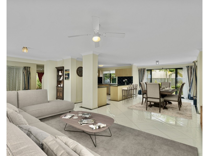 32 Sandy Cove Place, Redland Bay QLD 4165