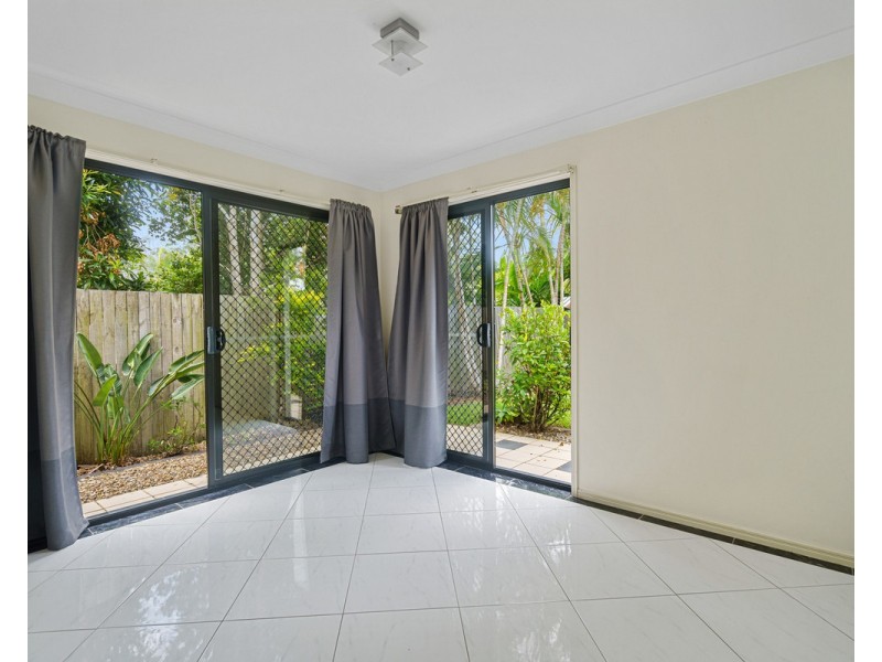 32 Sandy Cove Place, Redland Bay QLD 4165