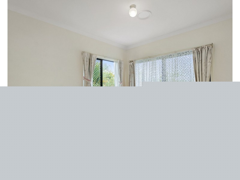 32 Sandy Cove Place, Redland Bay QLD 4165
