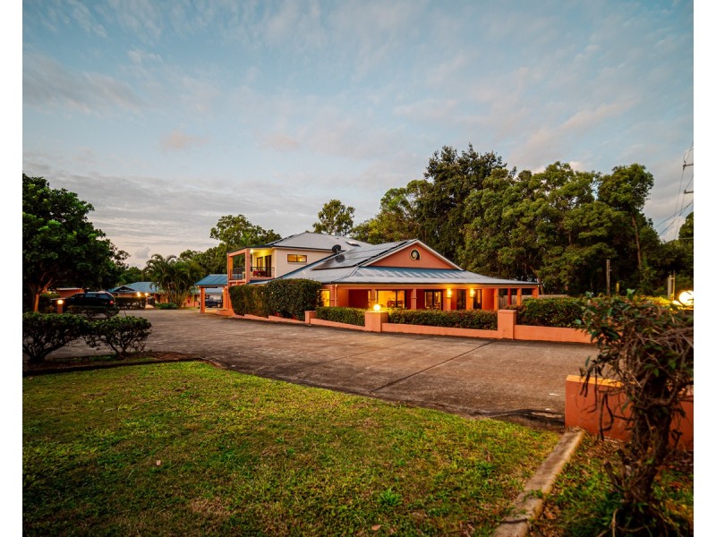 356-358 Victoria Parade South, Coochiemudlo Island QLD 4184