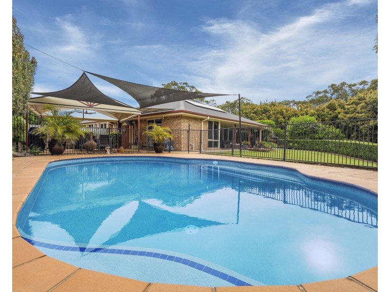 17 Malcomia Street, Redland Bay QLD 4165