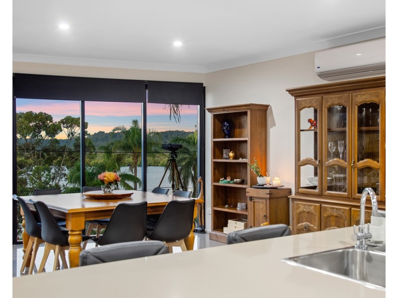 5 Schooner Street, Russell Island QLD 4184