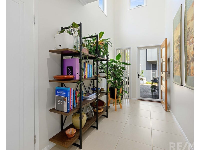 3/4 Russell Street, Cleveland QLD 4163