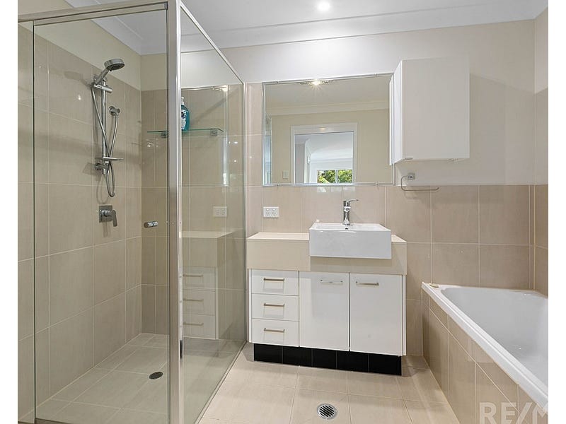 3/4 Russell Street, Cleveland QLD 4163