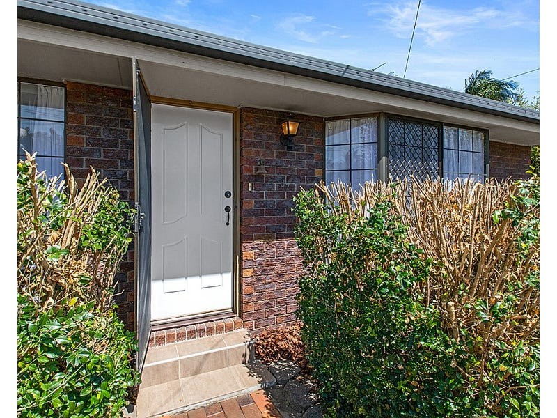 37 Macfarlan Street, Birkdale QLD 4159