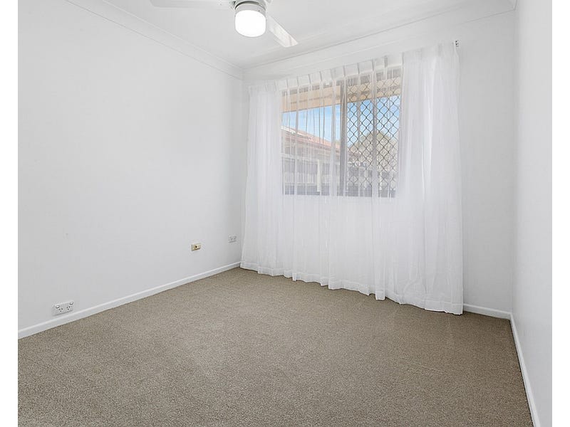 37 Macfarlan Street, Birkdale QLD 4159